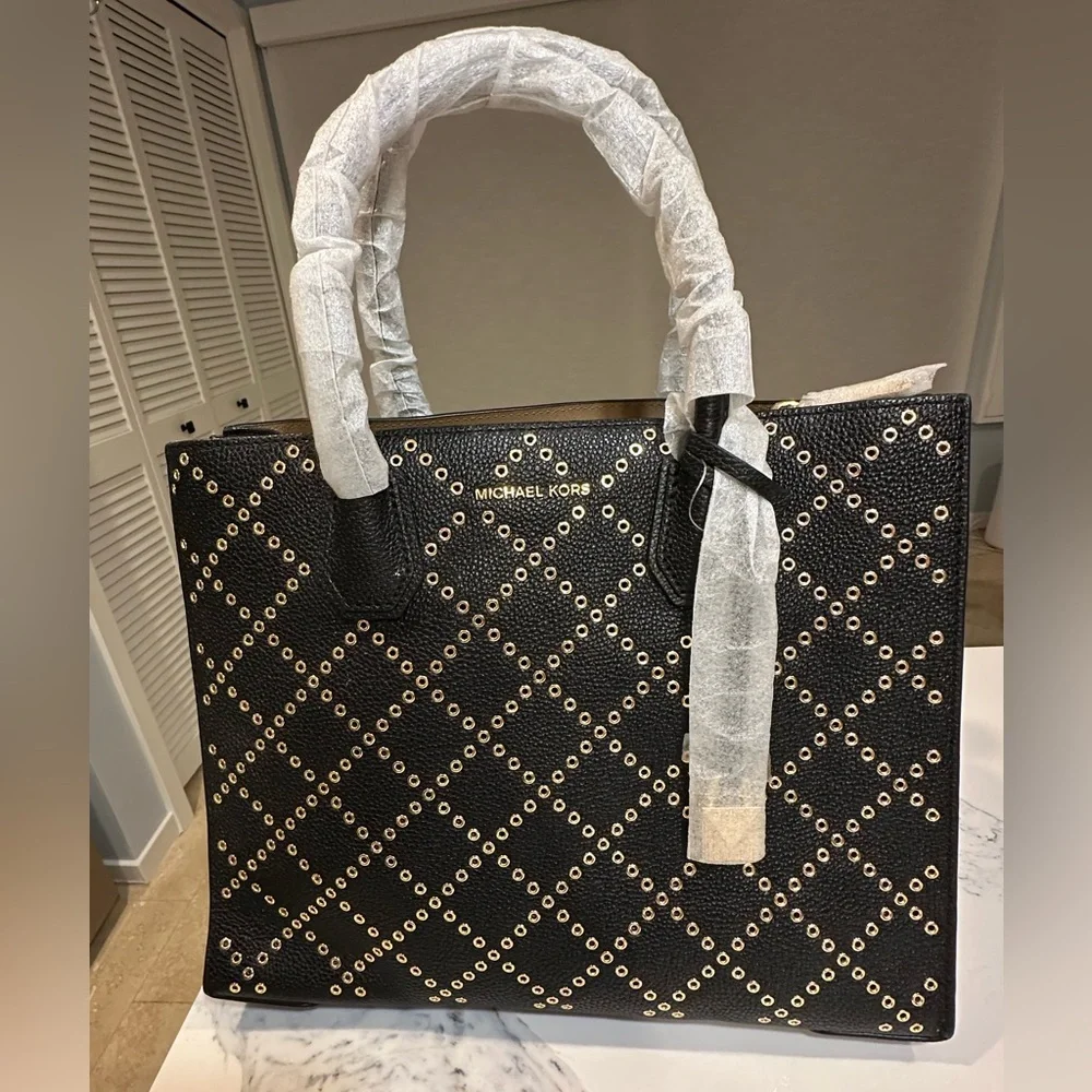 MICHAEL Michael Kors Mercer Stud & Grommet Black Tote Bag - NWT - Picture 3 of 9